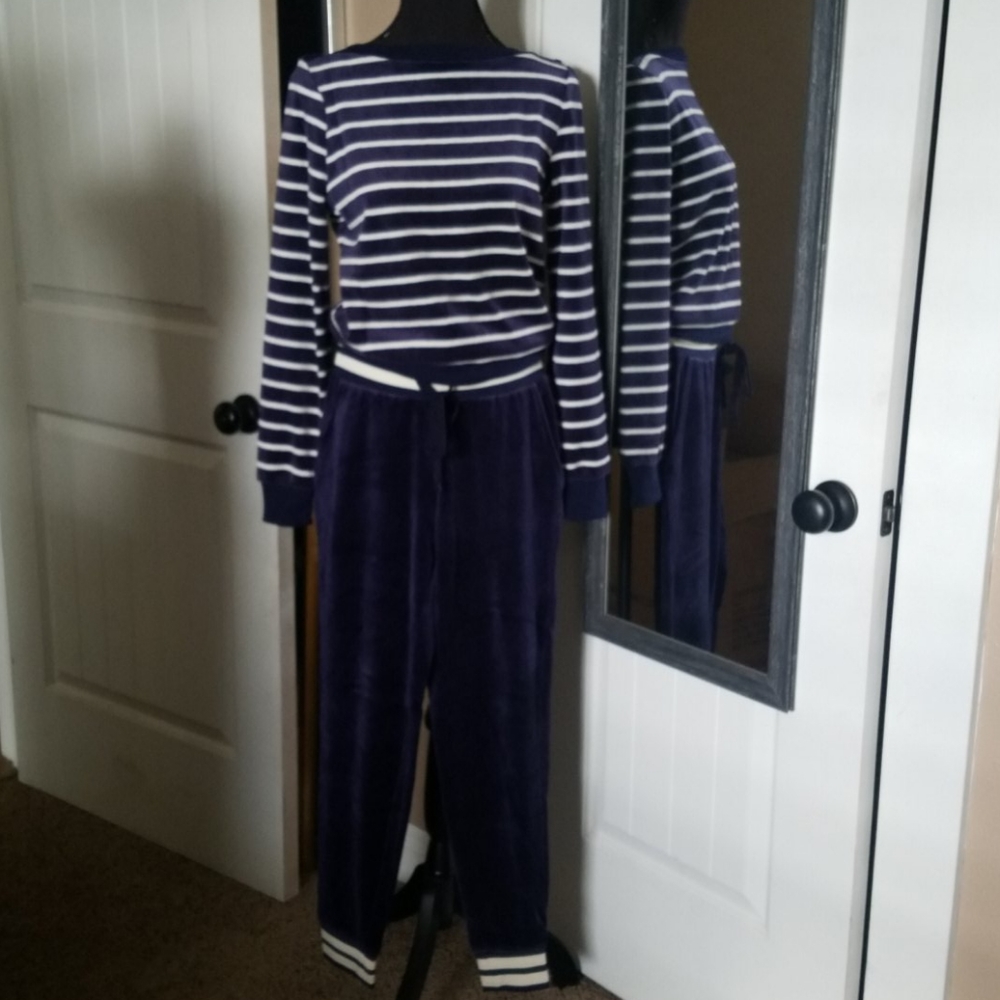 2 piece velour set